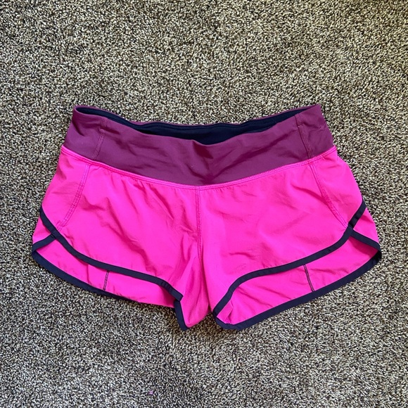 Lululemon Shorts Size 4 - Picture 1 of 5